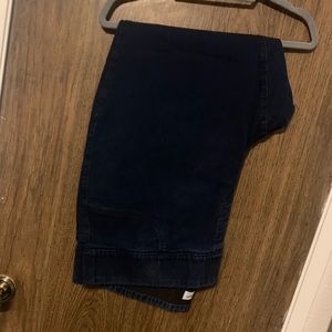 Old navy skinny pull on Jeggings